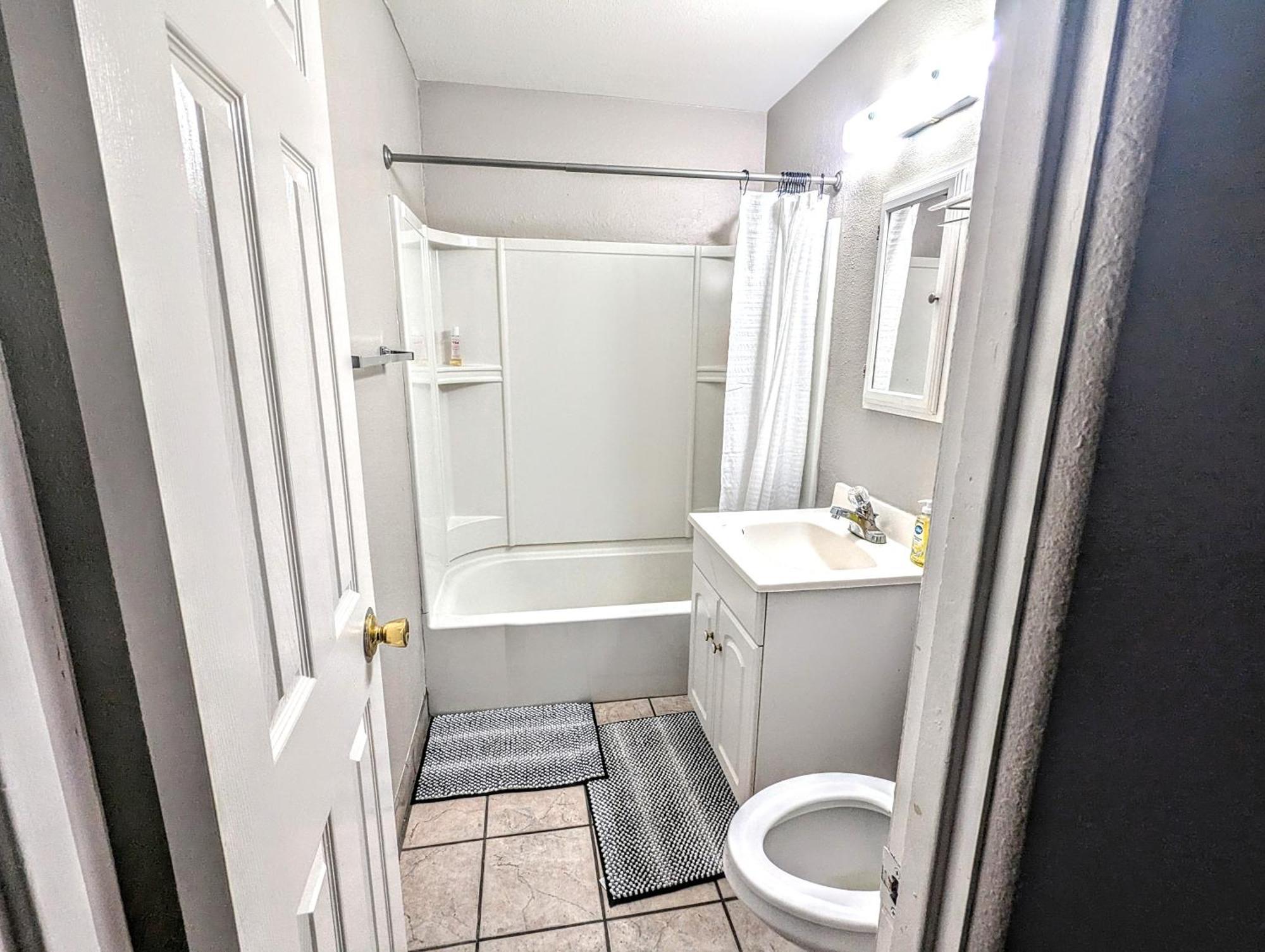 Private Rooms In Phoenix, Az Tempe Exterior photo