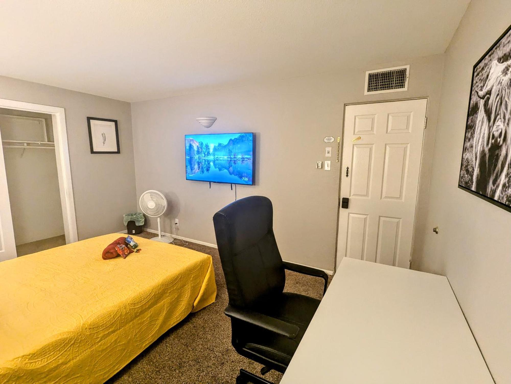Private Rooms In Phoenix, Az Tempe Exterior photo
