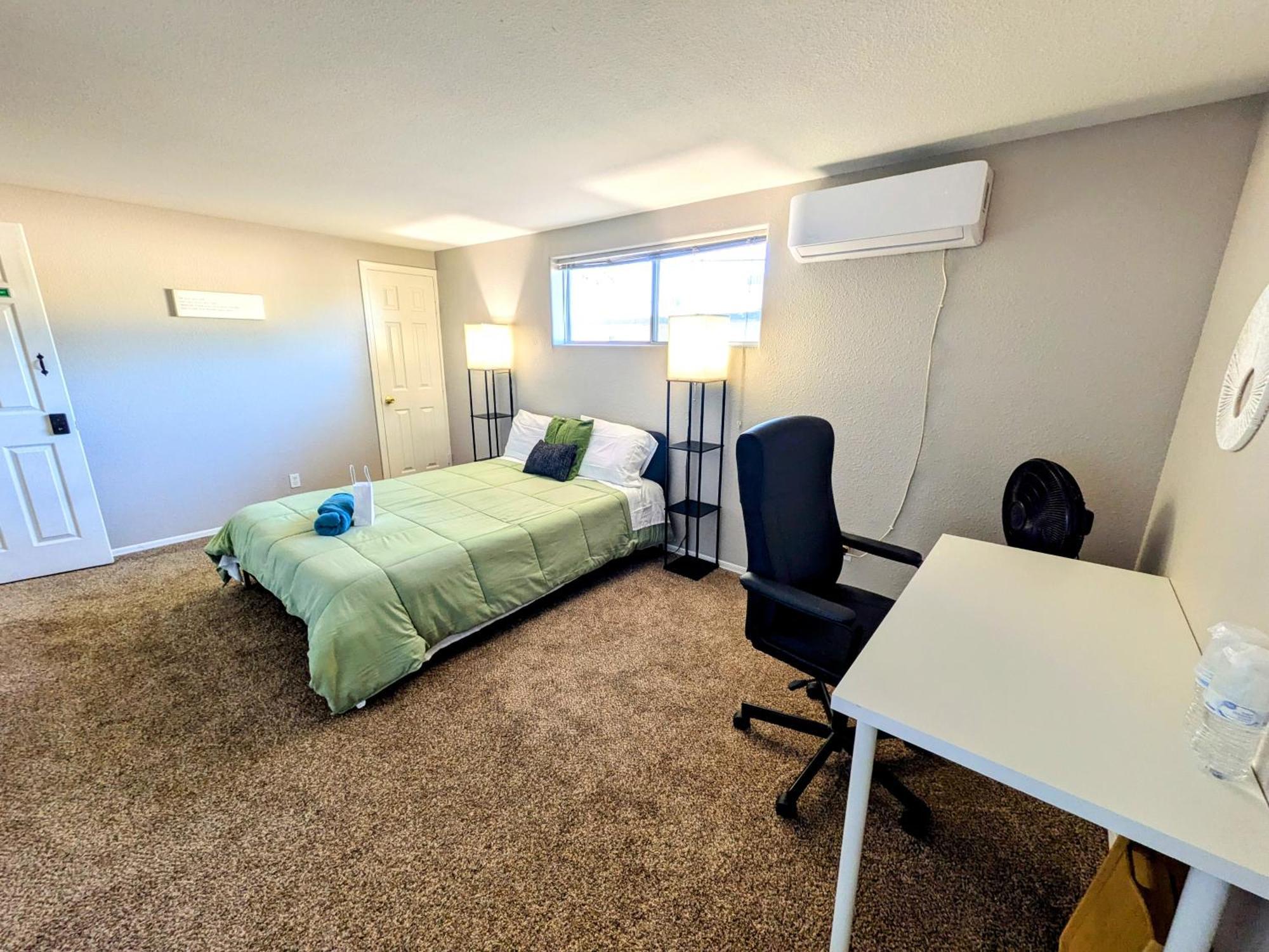 Private Rooms In Phoenix, Az Tempe Exterior photo
